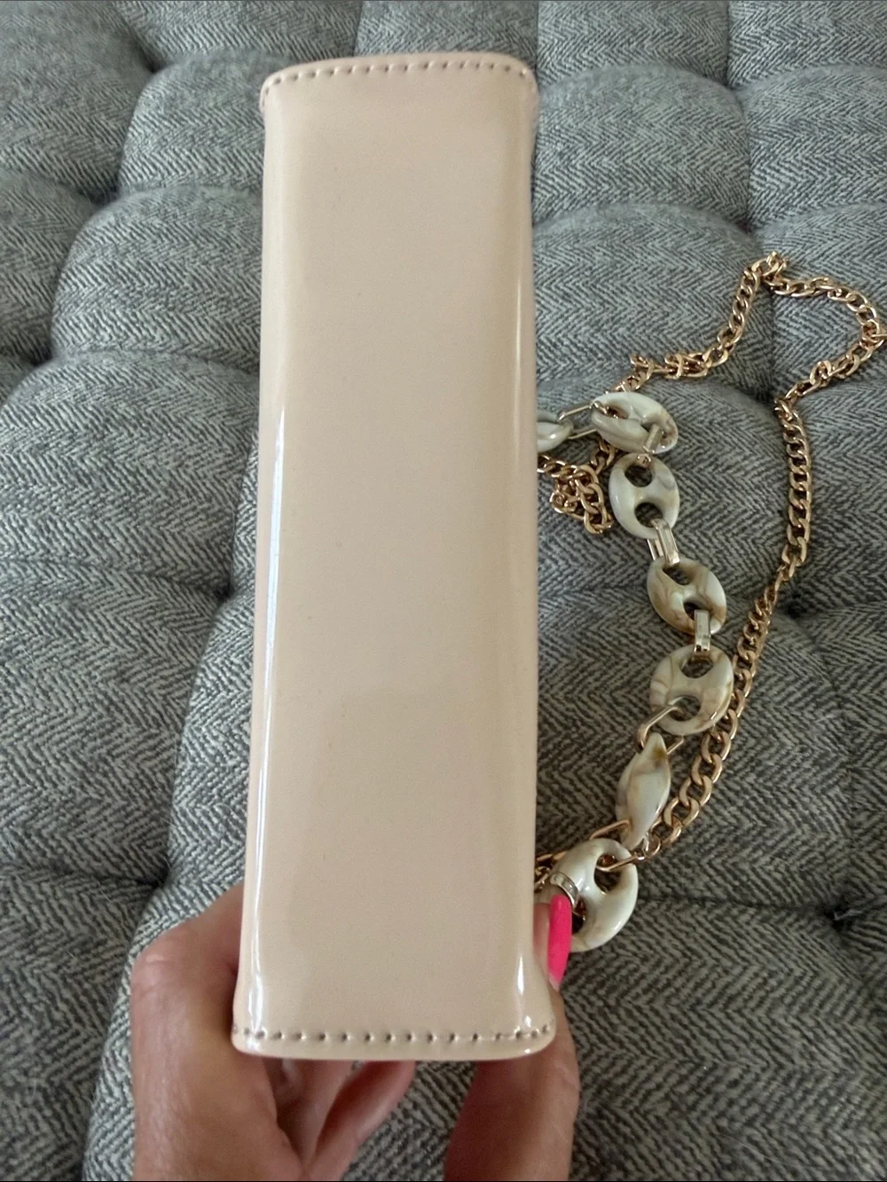 Yves Saint Laurent Blush Patent Leather Chain Wristlet - Picture 4 of 7